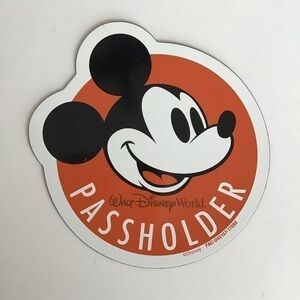 Walt Disney World Annual Passholder Exclusive Mickey Mouse Car Magnet Fridge WDW